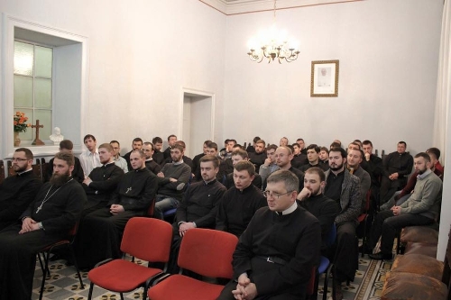 Рим: Папську Українську Колегію Святого Йосафата відвідав  владика Венедикт.(ФОТО)